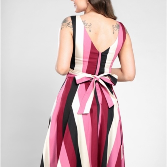 Collectif Frances Bubble Gum Stripe Swing Dress - Picture 3 of 7